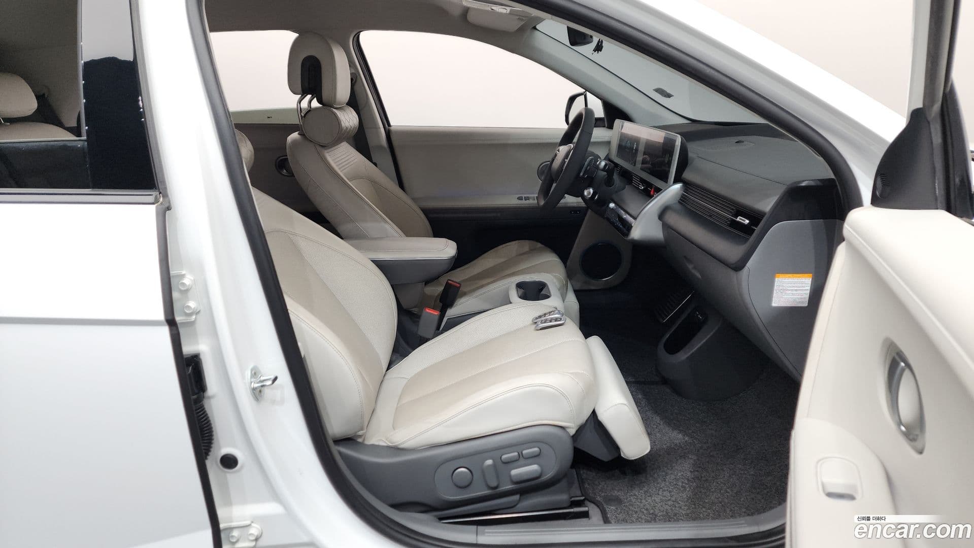 Main__Slider__Photo:Ioniq5 Hyundai 2022.2-25