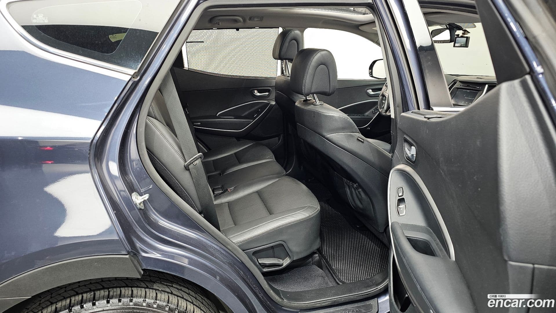 Main__Slider__Photo:Santafe Hyundai 2015.6-10