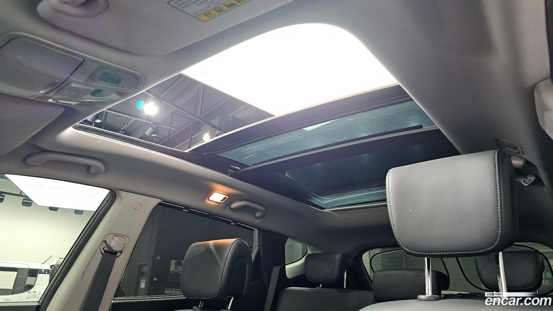 Main__Slider__Photo:Santafe Hyundai 2015.6-17