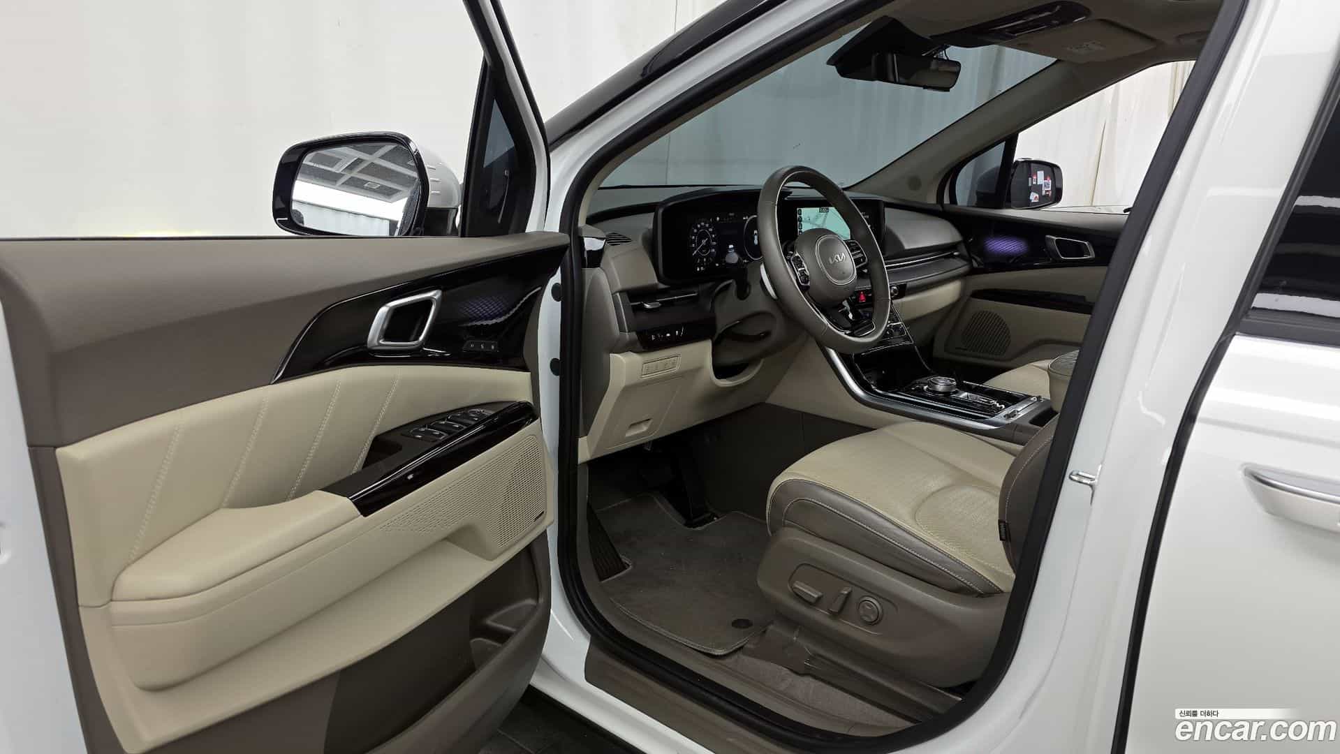 Canival Kia 2023.1-INNER-010