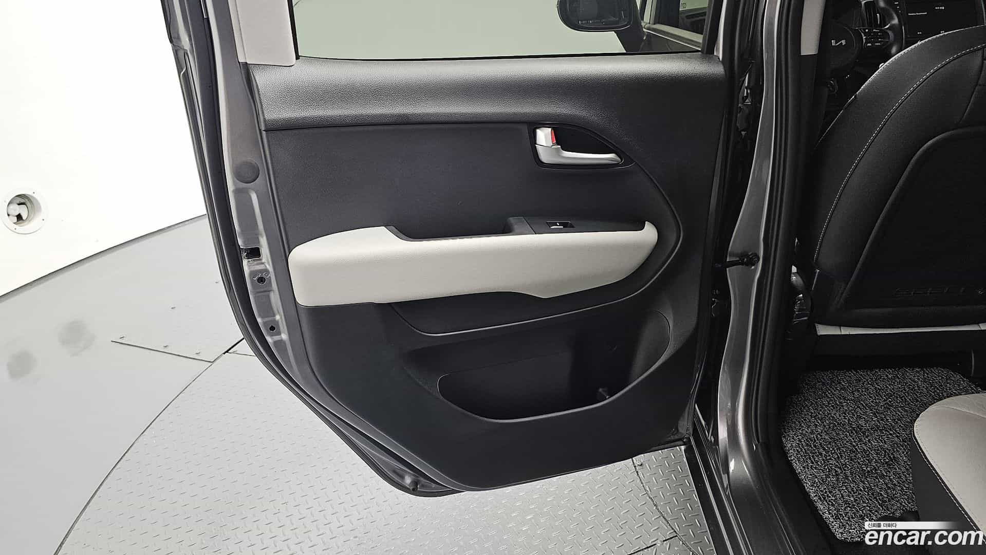RAY Kia 2023.9-INNER-035