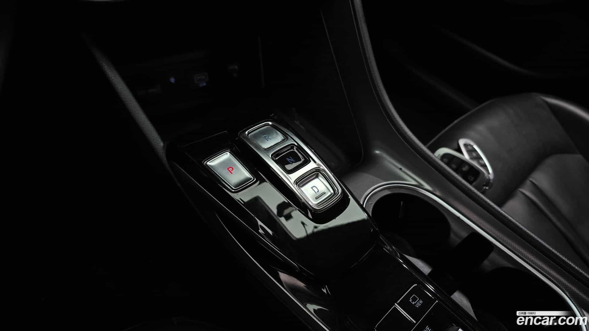 Sonata Hyundai 2022.2-INNER-009