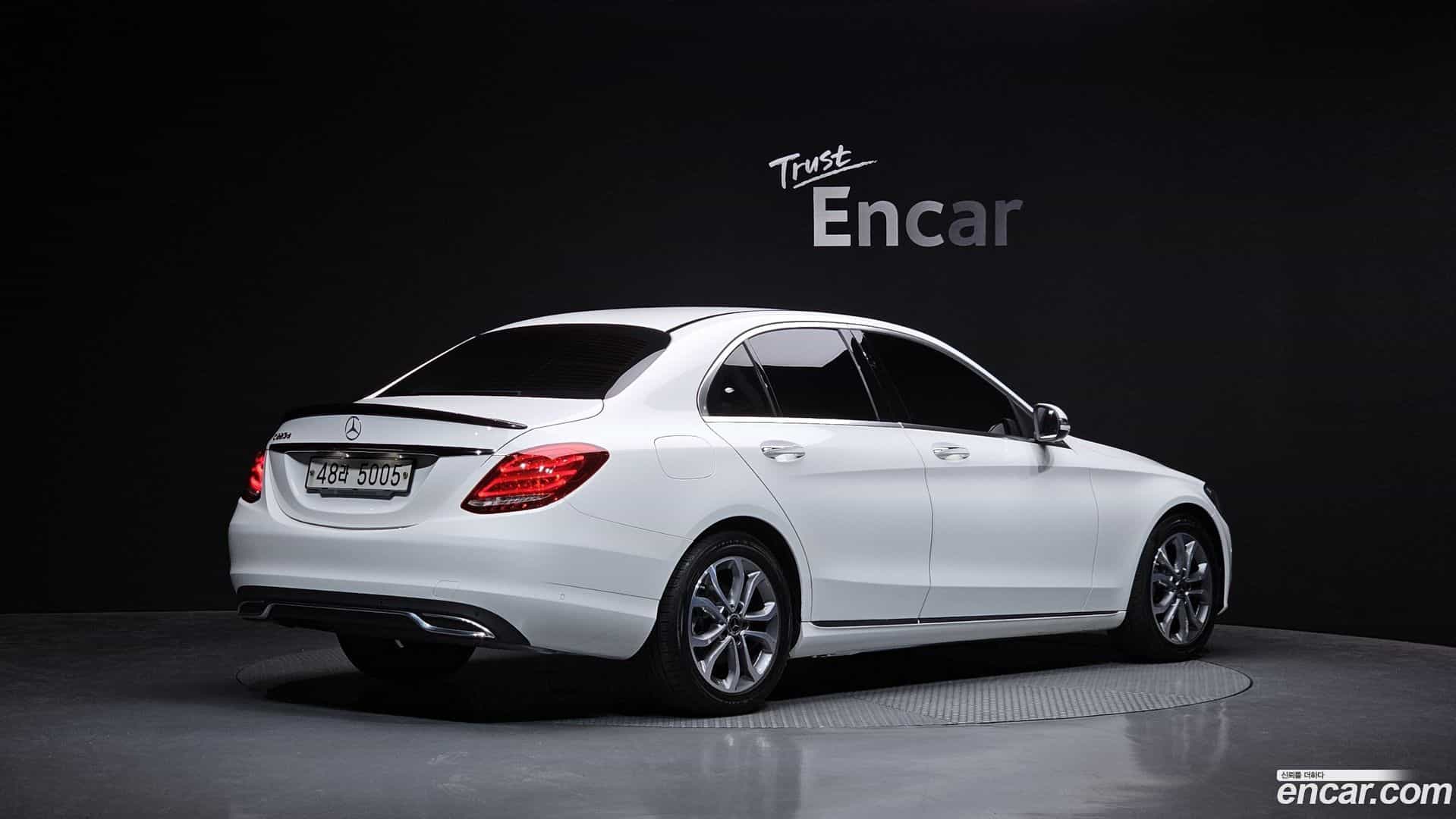 C-Class Mercedes-Benz 2017.5-OUTER-002