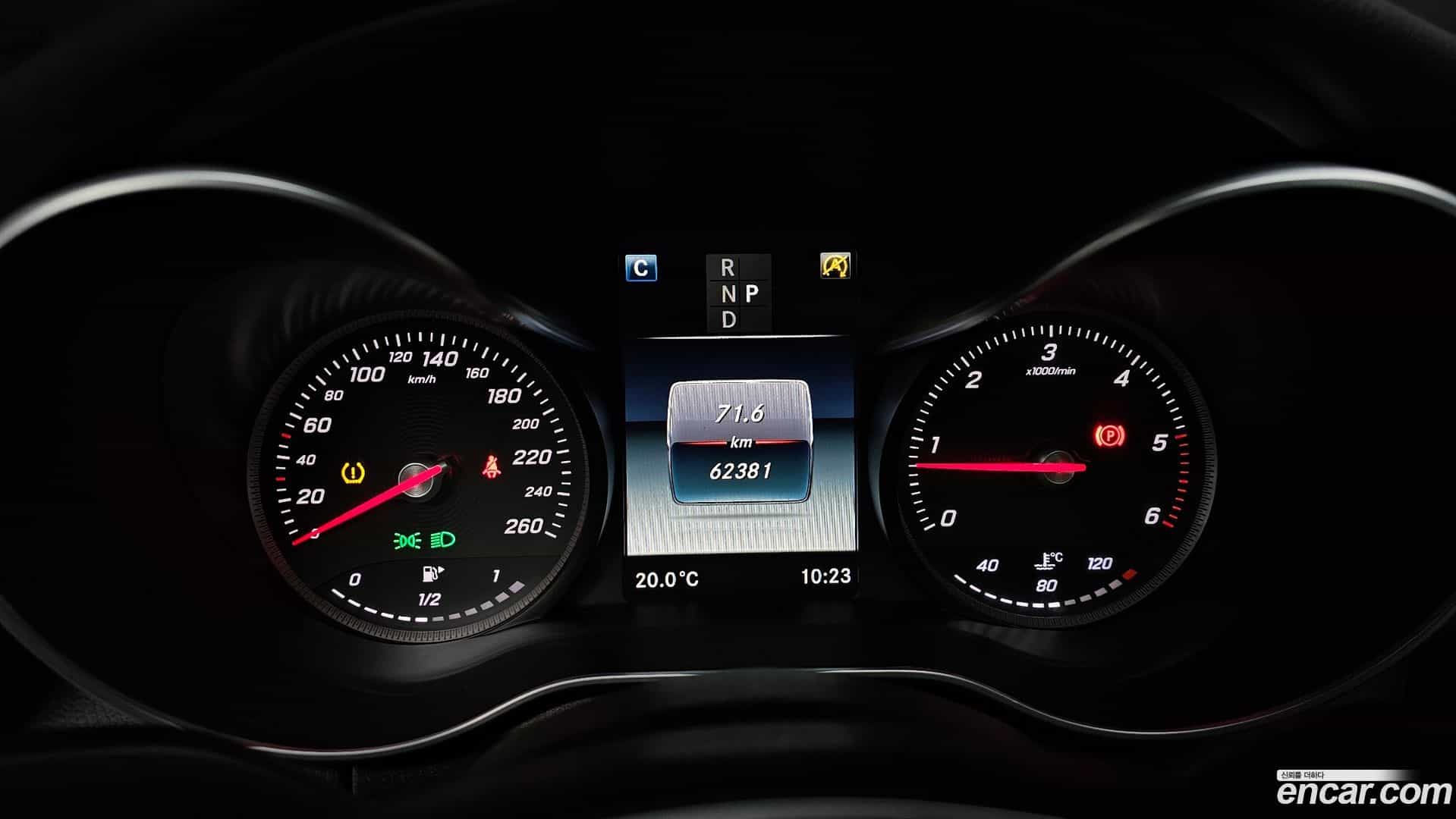 C-Class Mercedes-Benz 2017.5-INNER-008