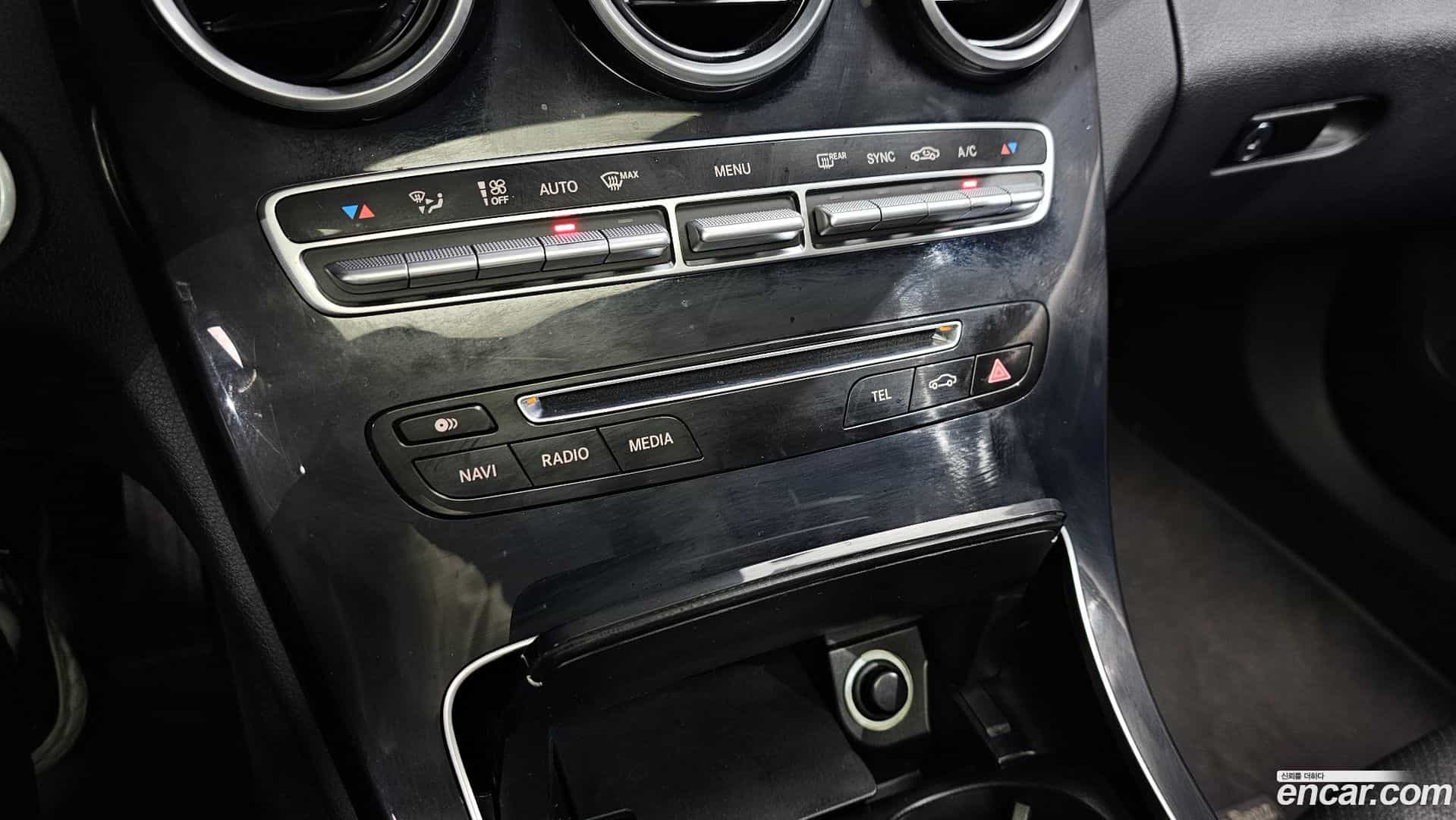 C-Class Mercedes-Benz 2017.5-OPTION-042
