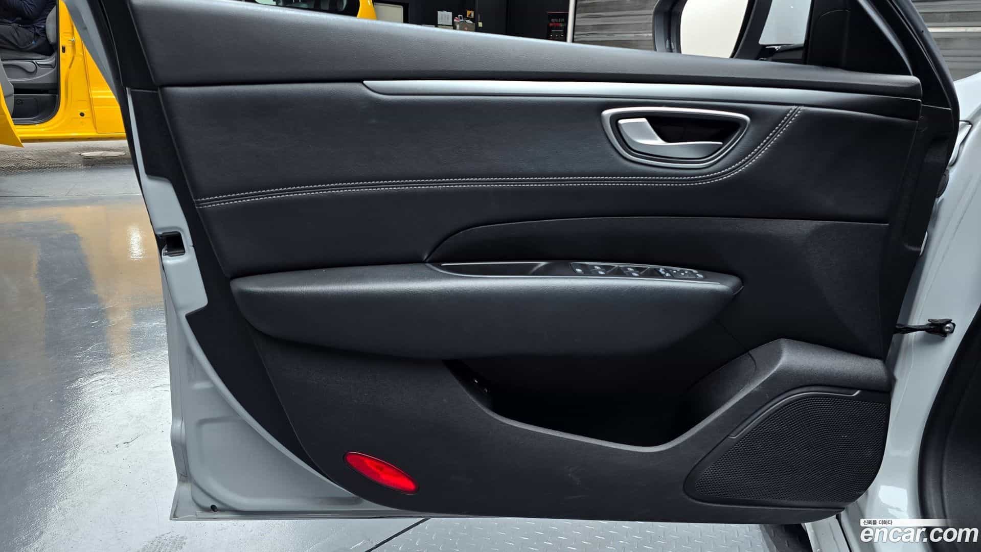 SM6 Renault Korea 2022.1-INNER-034