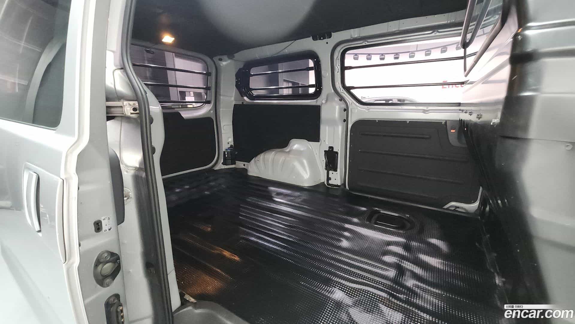 Starex Hyundai 2019.2-OPTION-015