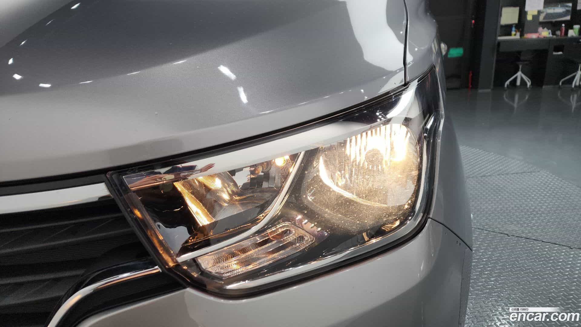 Starex Hyundai 2019.2-OUTER-032