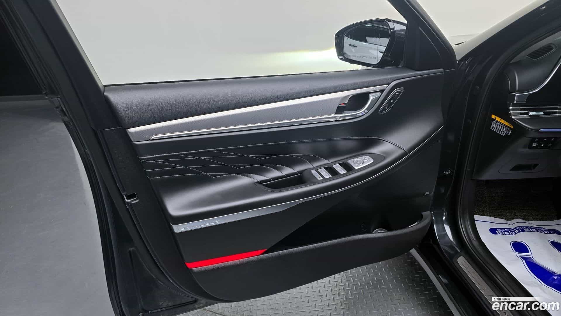 Grandeur Hyundai 2020.1-INNER-034