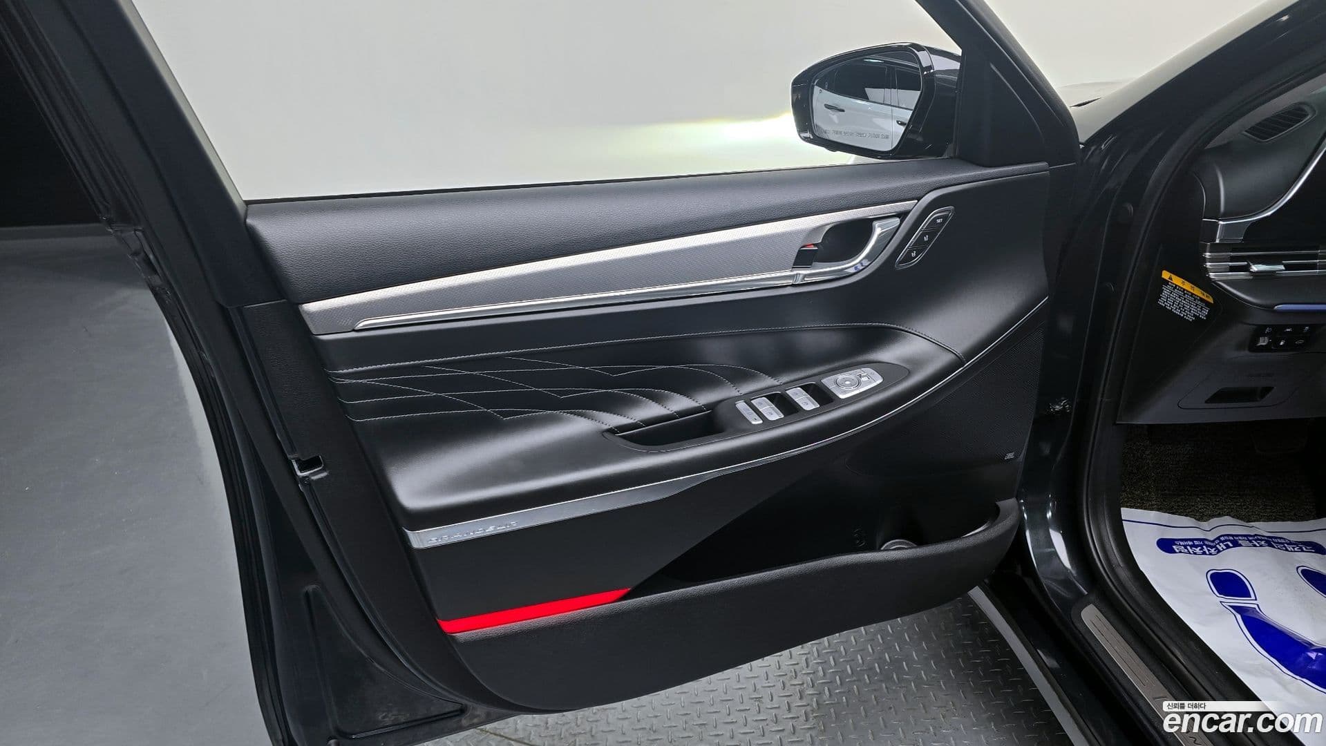 Main__Slider__Photo:Grandeur Hyundai 2020.1-23