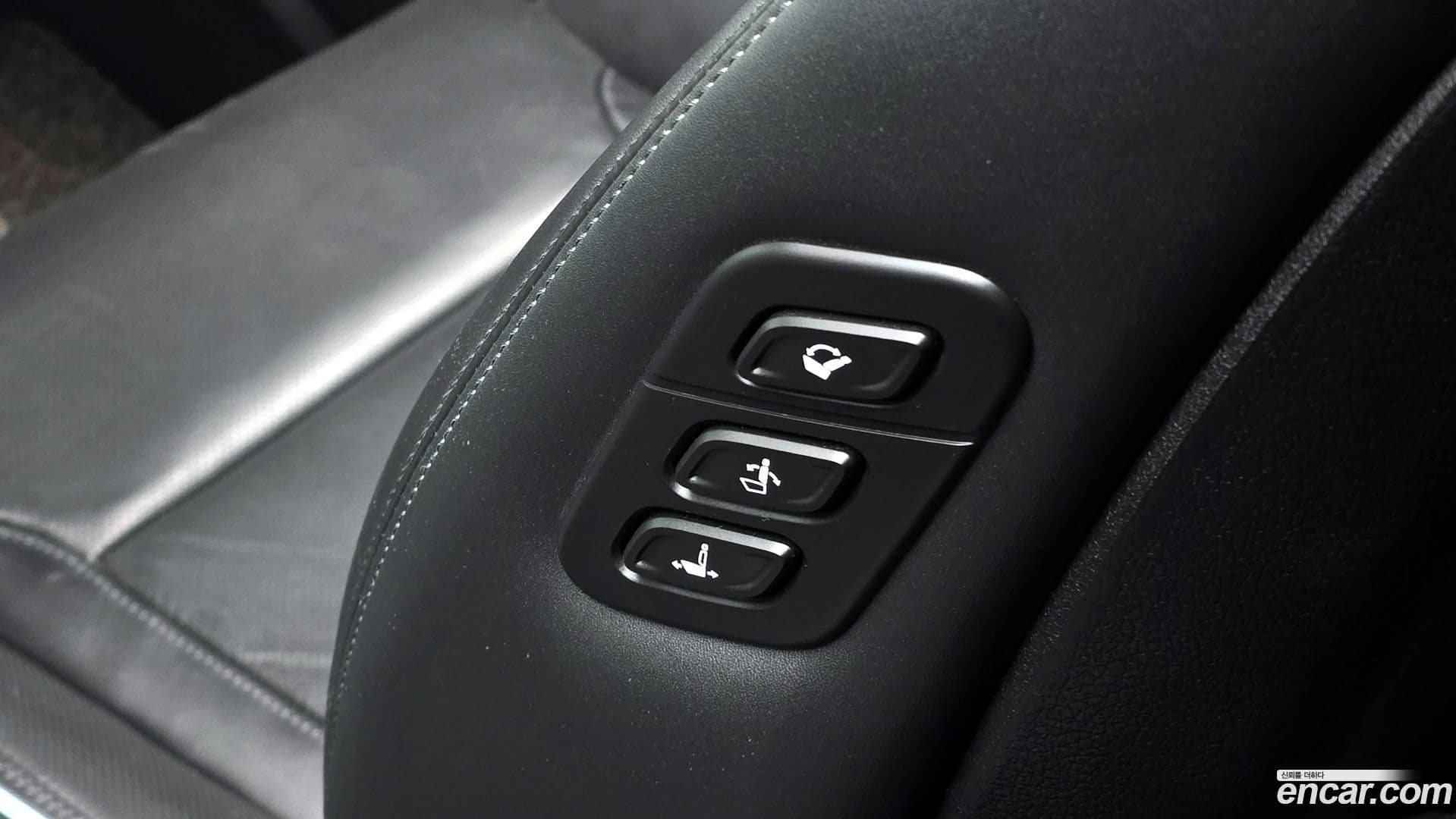 Main__Slider__Photo:Grandeur Hyundai 2020.1-25