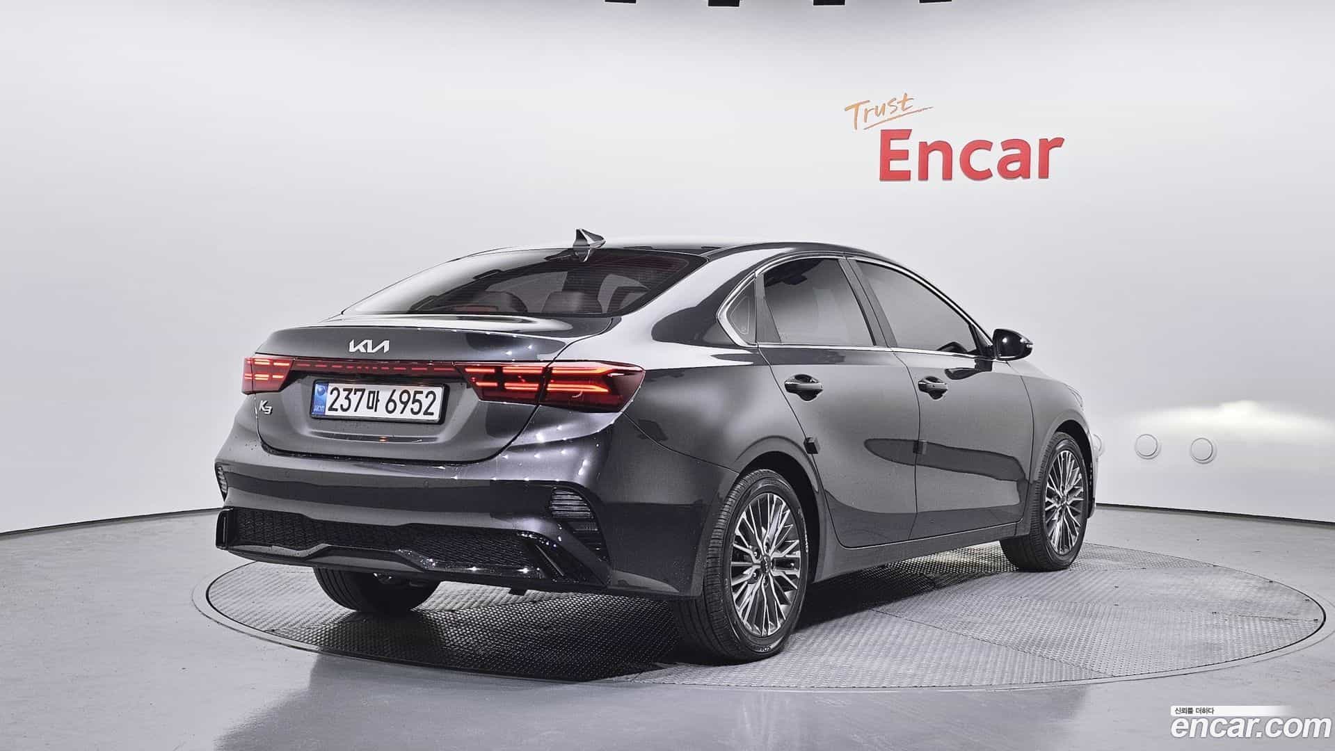 K3 Kia 2022.3-OUTER-002
