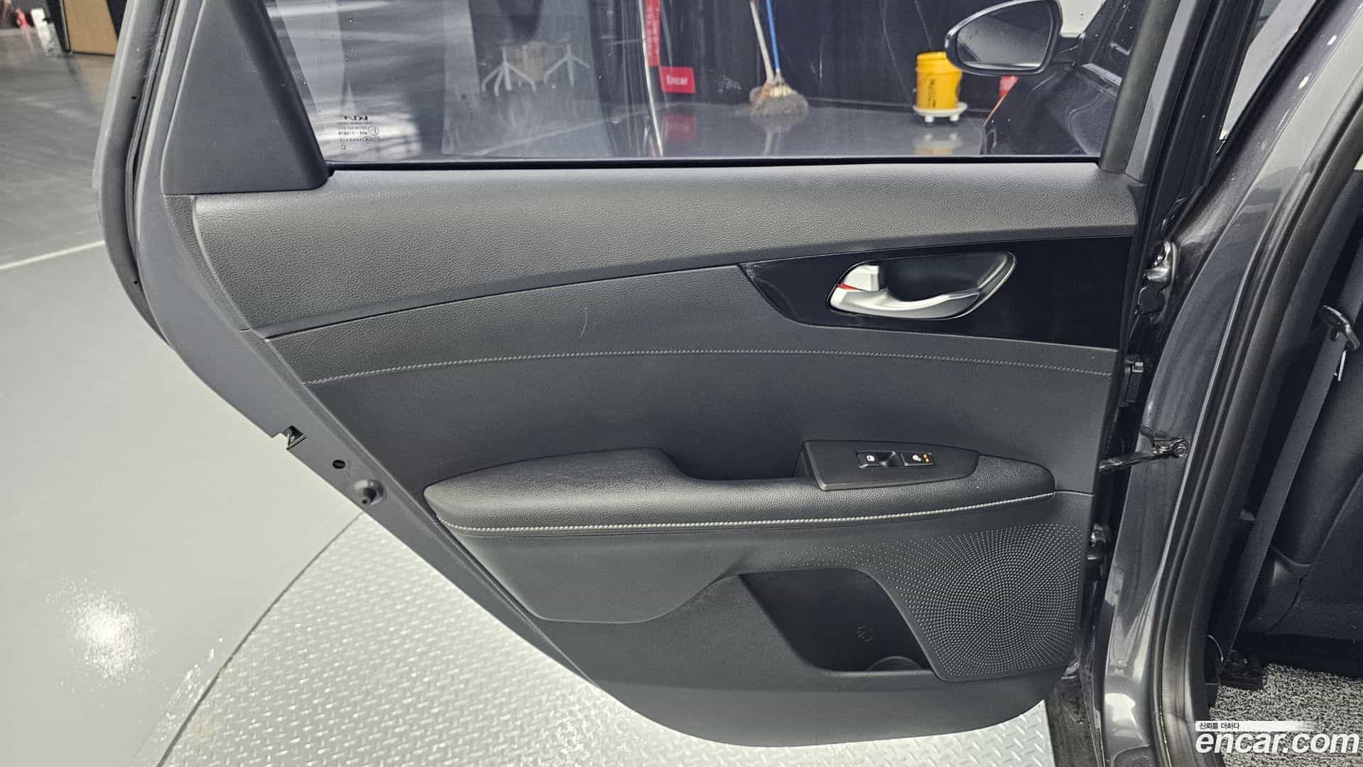 K3 Kia 2022.3-INNER-035