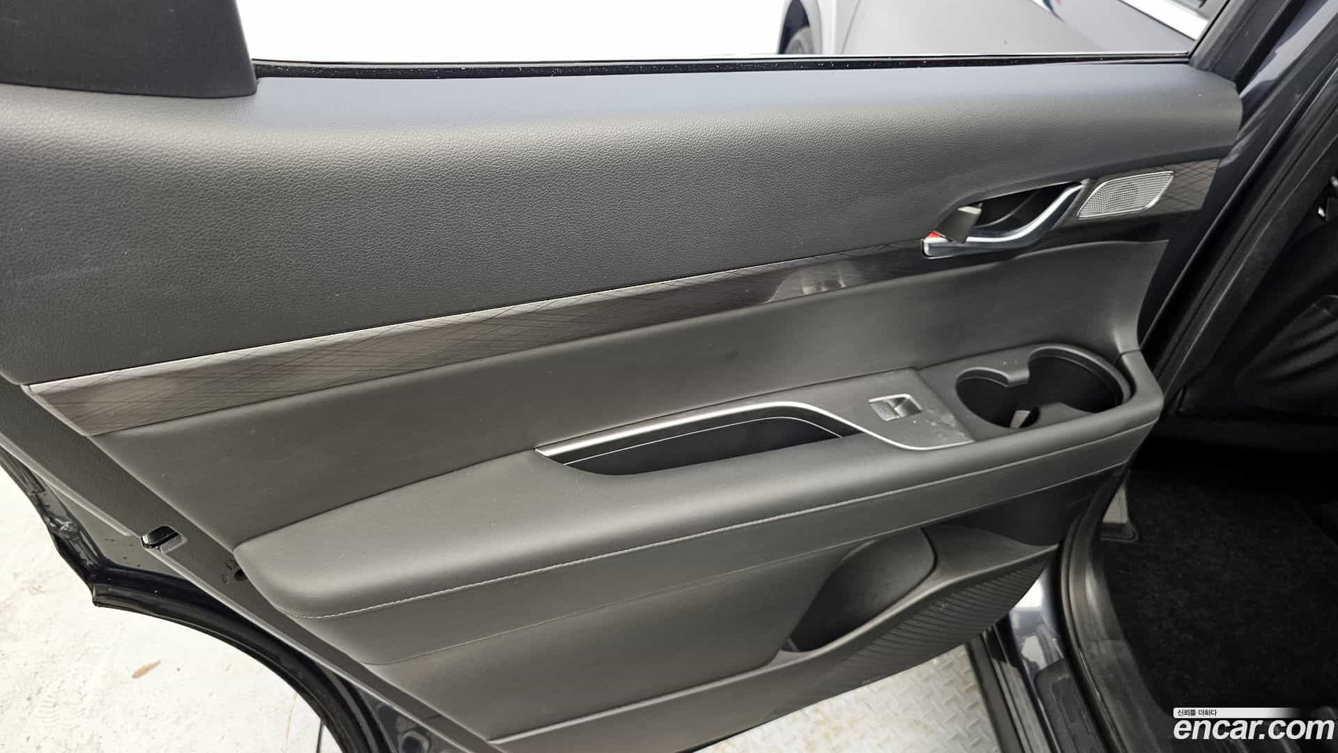 Palisade Hyundai 2022.3-INNER-035