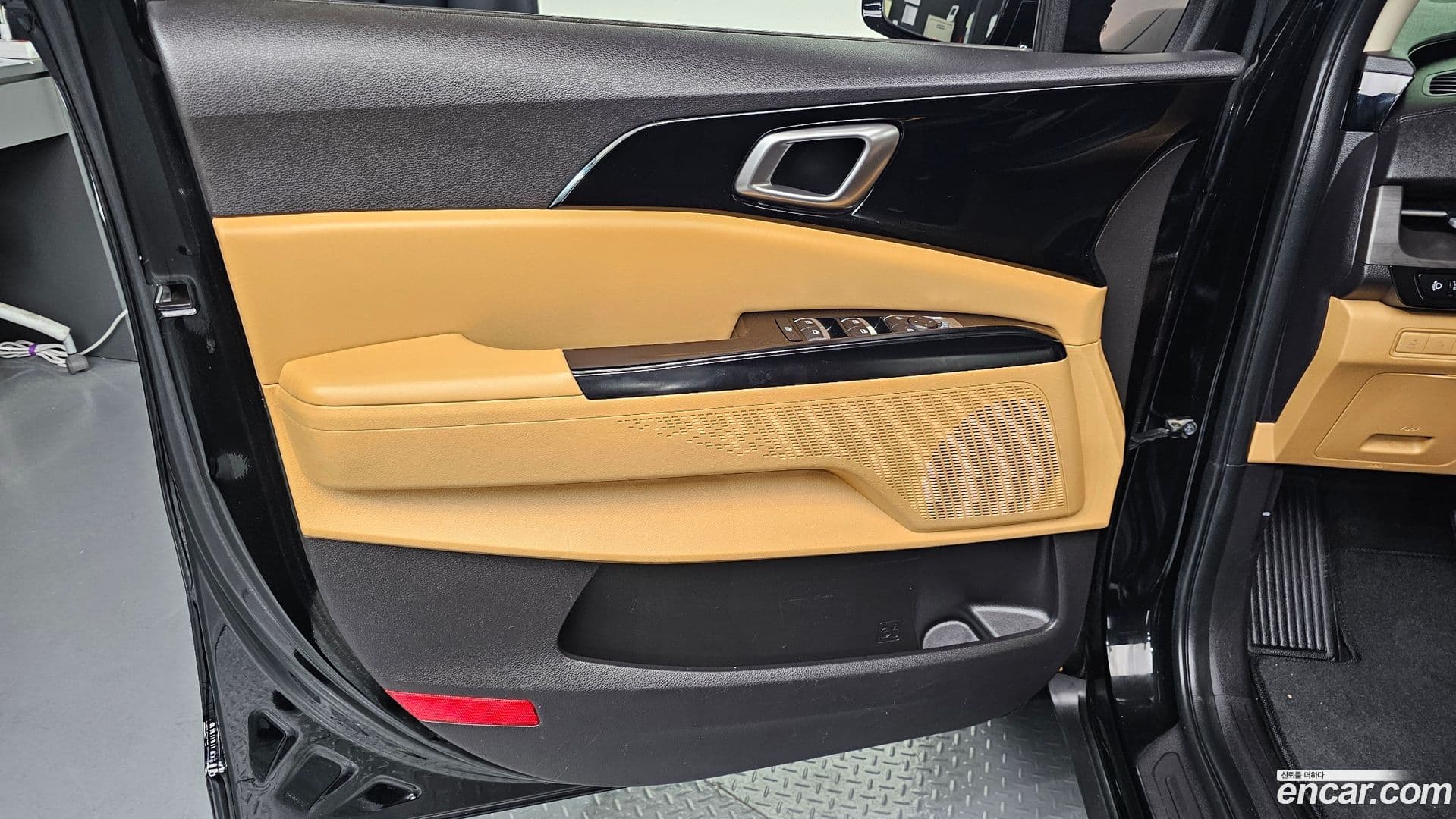 Main__Slider__Photo:Canival Kia 2021.2-23