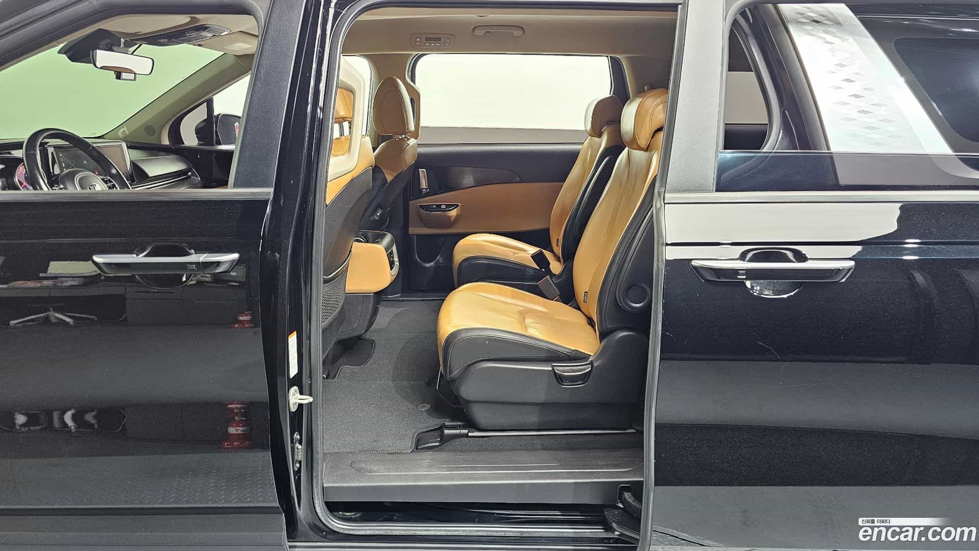 Canival Kia 2021.2-INNER-036