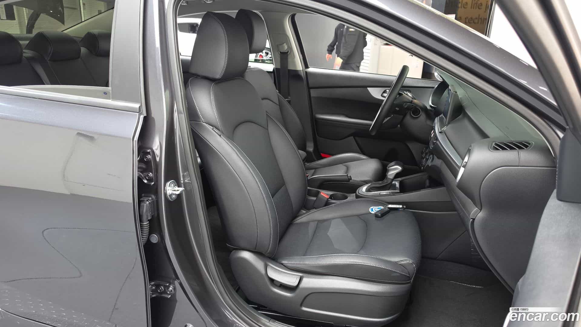K3 Kia 2023.1-OPTION-016
