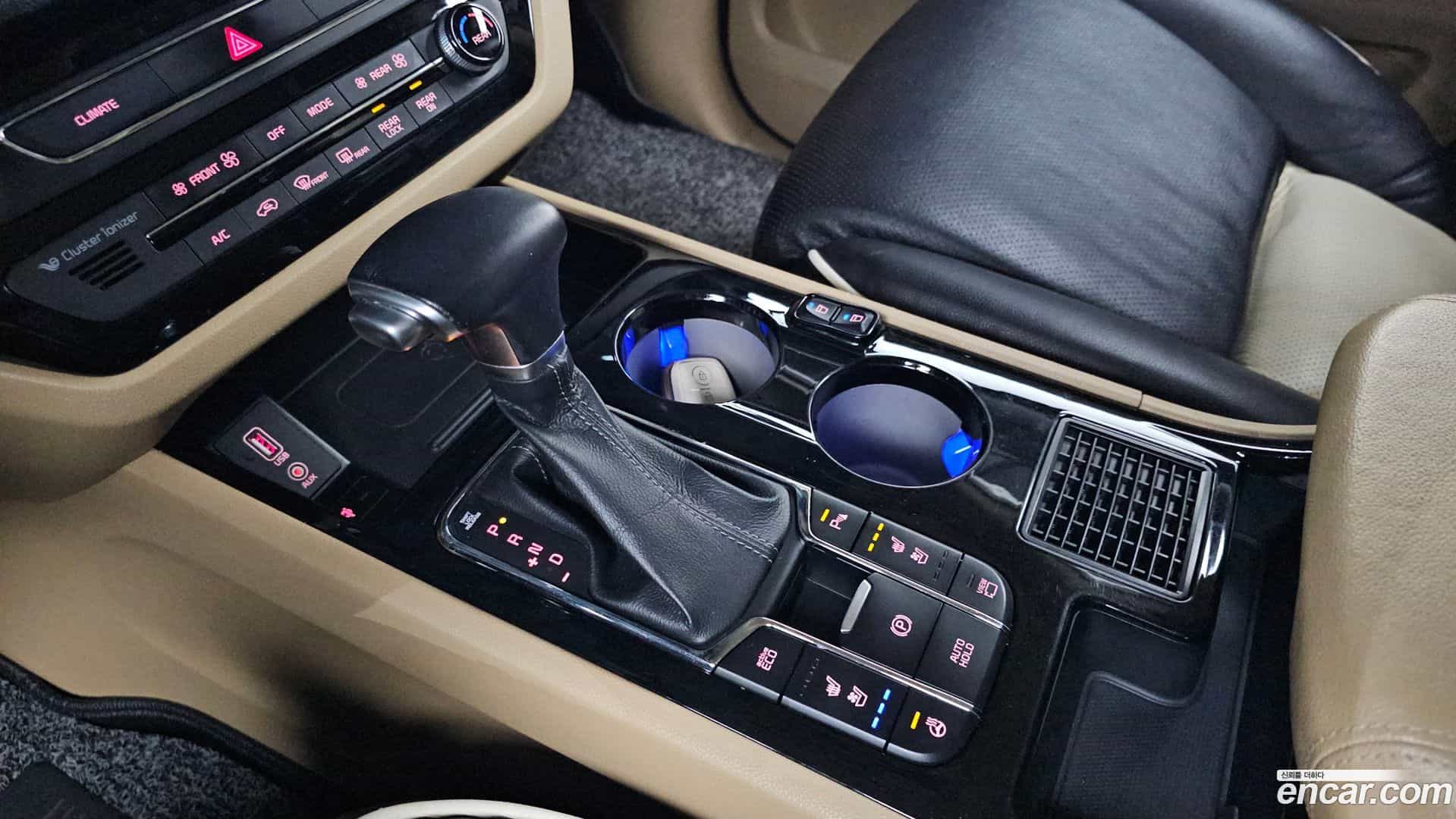 Canival Kia 2019.1-INNER-009