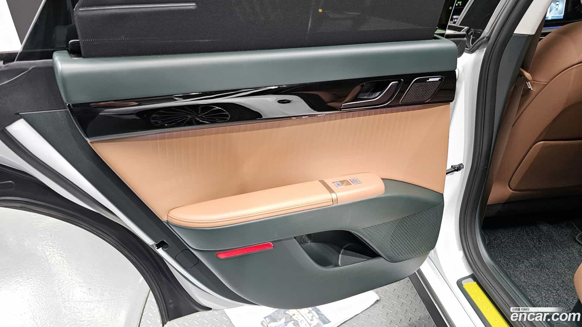Grandeur Hyundai 2023.11-INNER-035