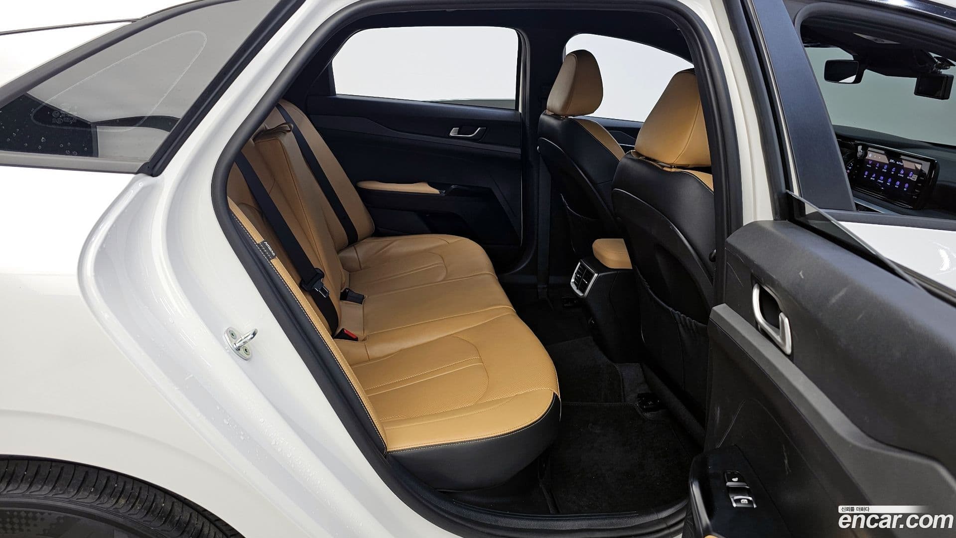 Main__Slider__Photo:K5 Kia 2021.3-10