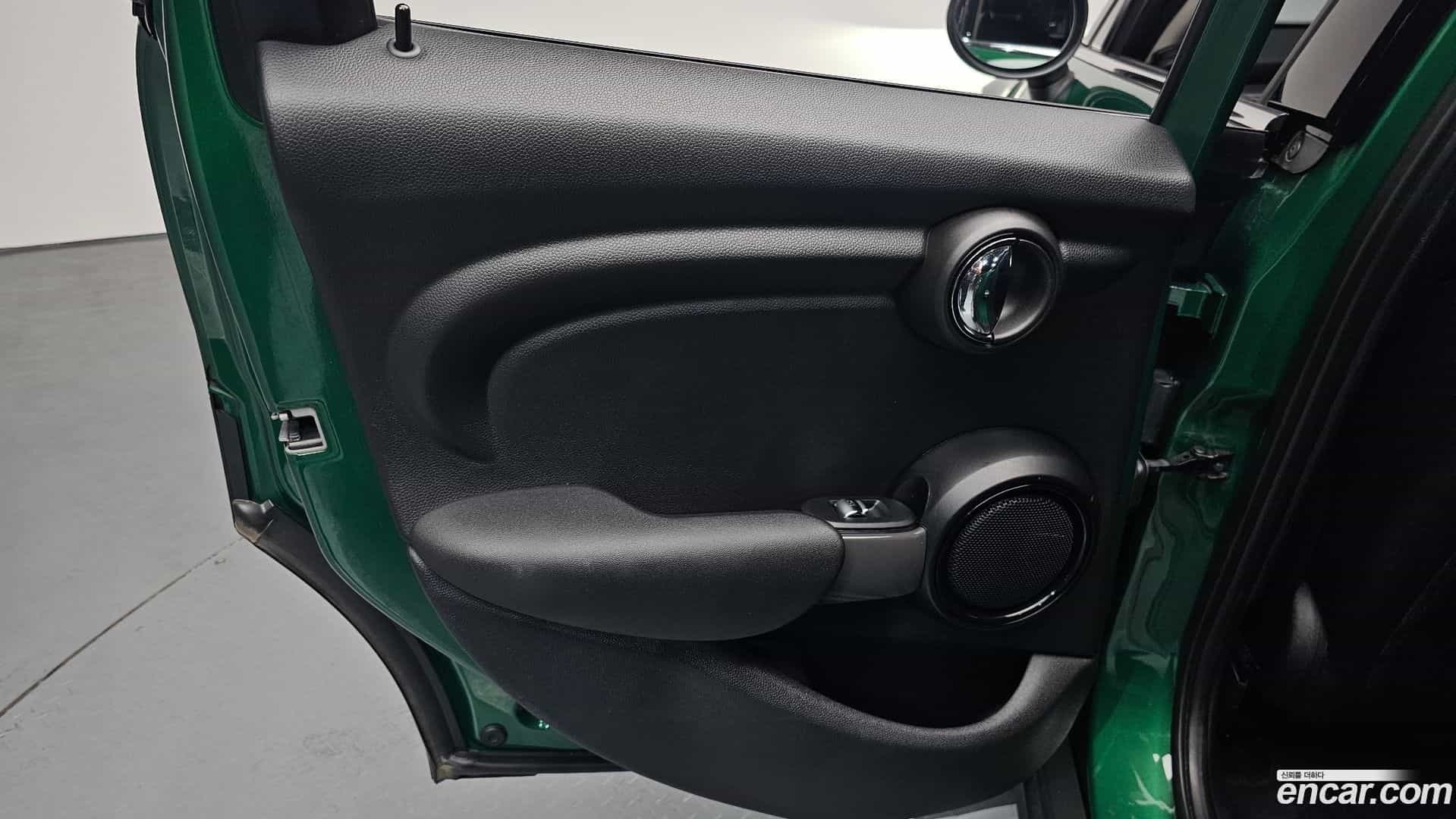 Cooper Mini 2021.2-INNER-035