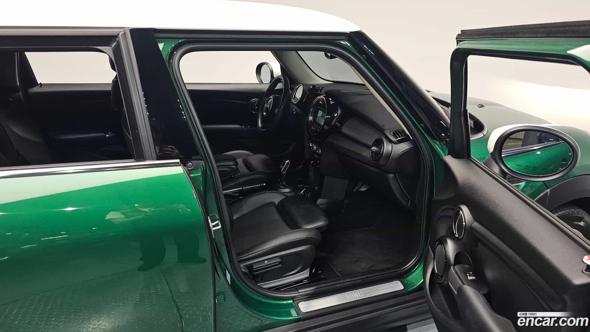 Cooper Mini 2021.2-INNER-036