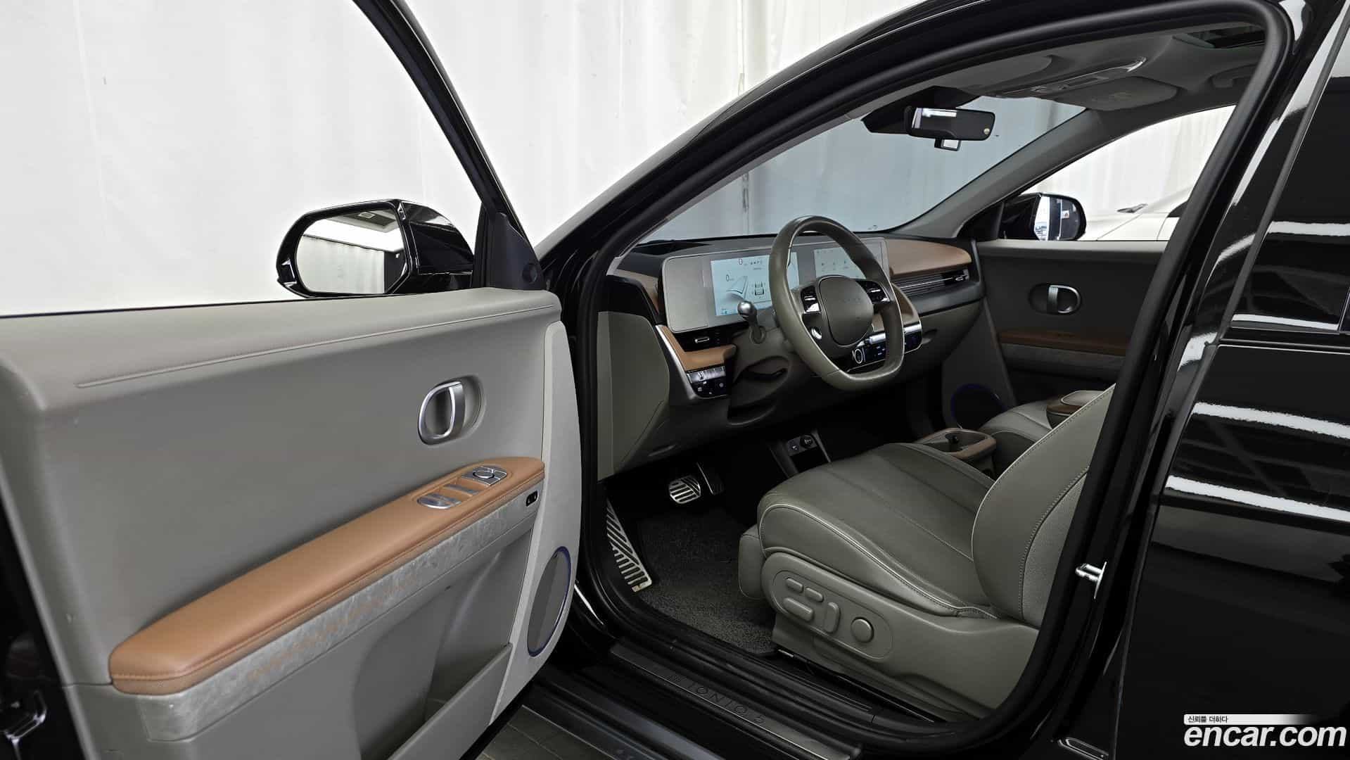 Ioniq5 Hyundai 2022.2-INNER-010
