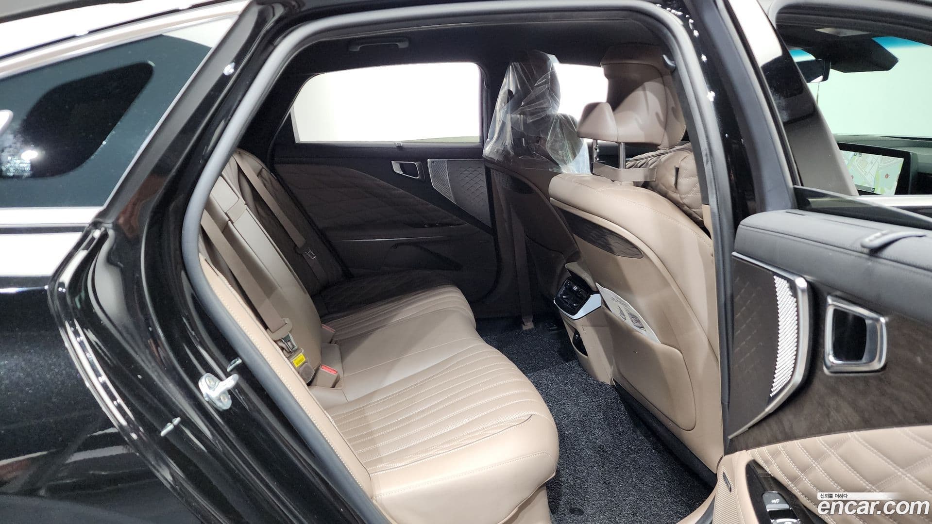 Main__Slider__Photo:K8 Kia 2022.6-10