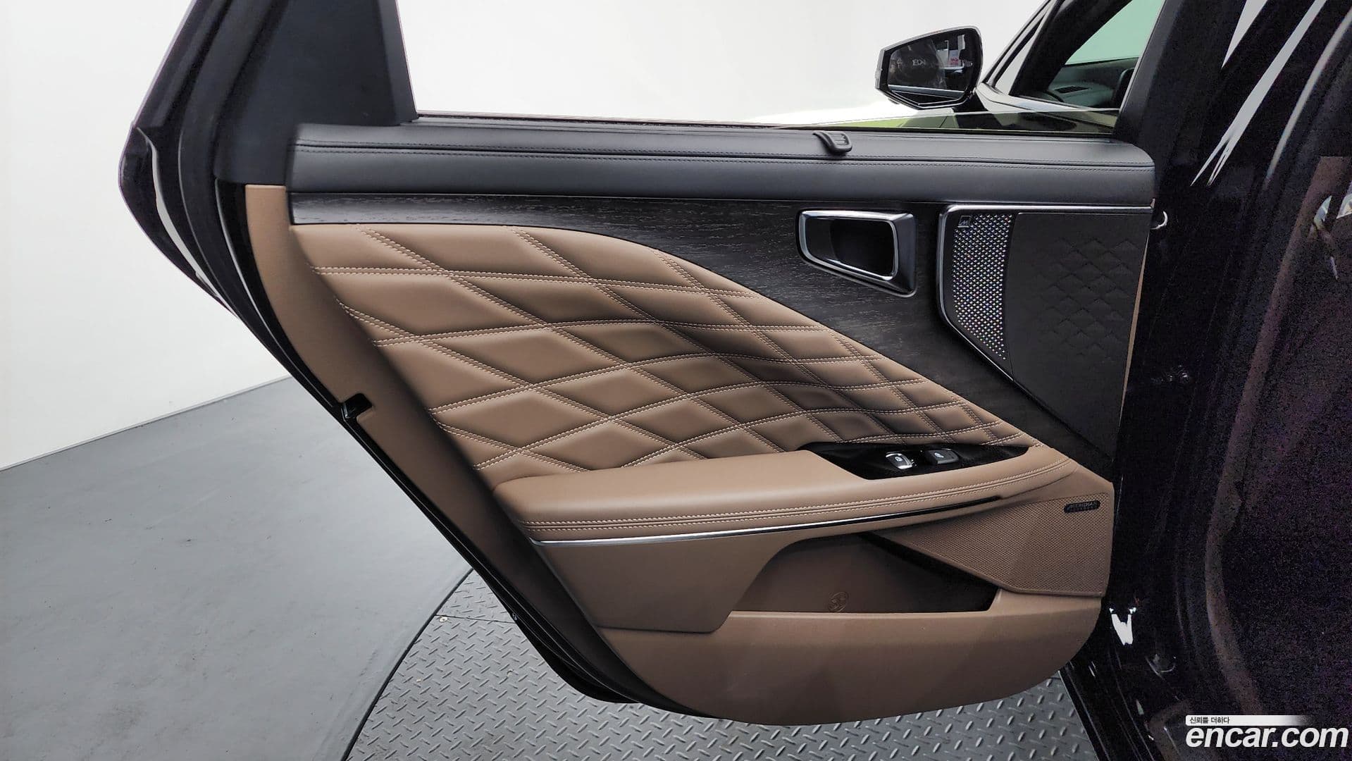 Main__Slider__Photo:K8 Kia 2022.6-24