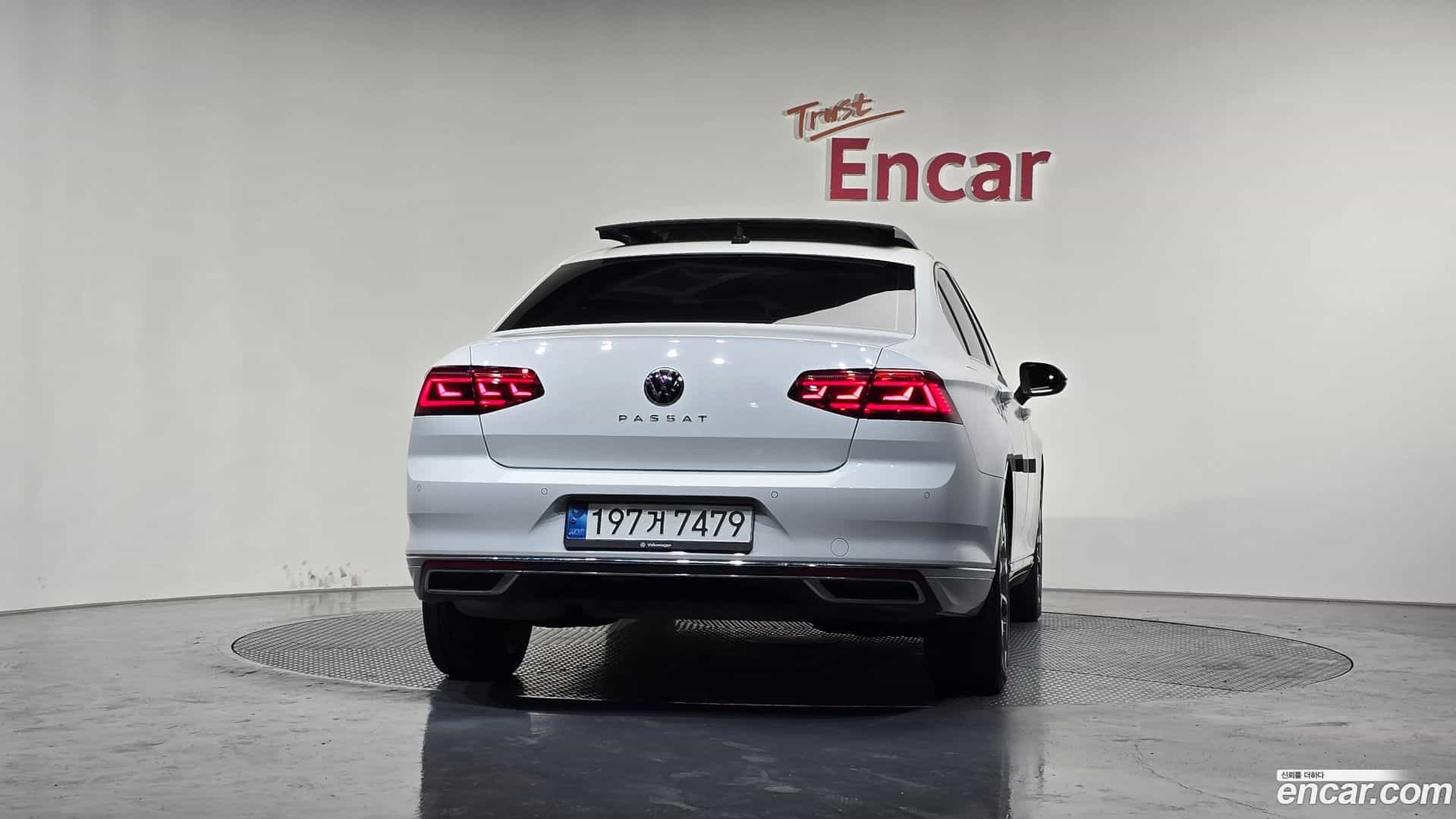 Passat Volkswagen 2021.5-OUTER-004