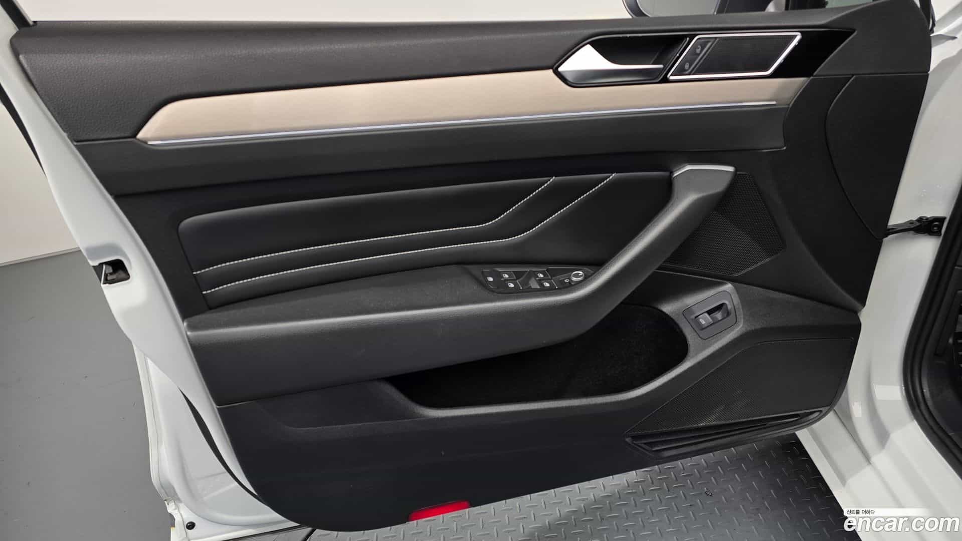 Passat Volkswagen 2021.5-INNER-034