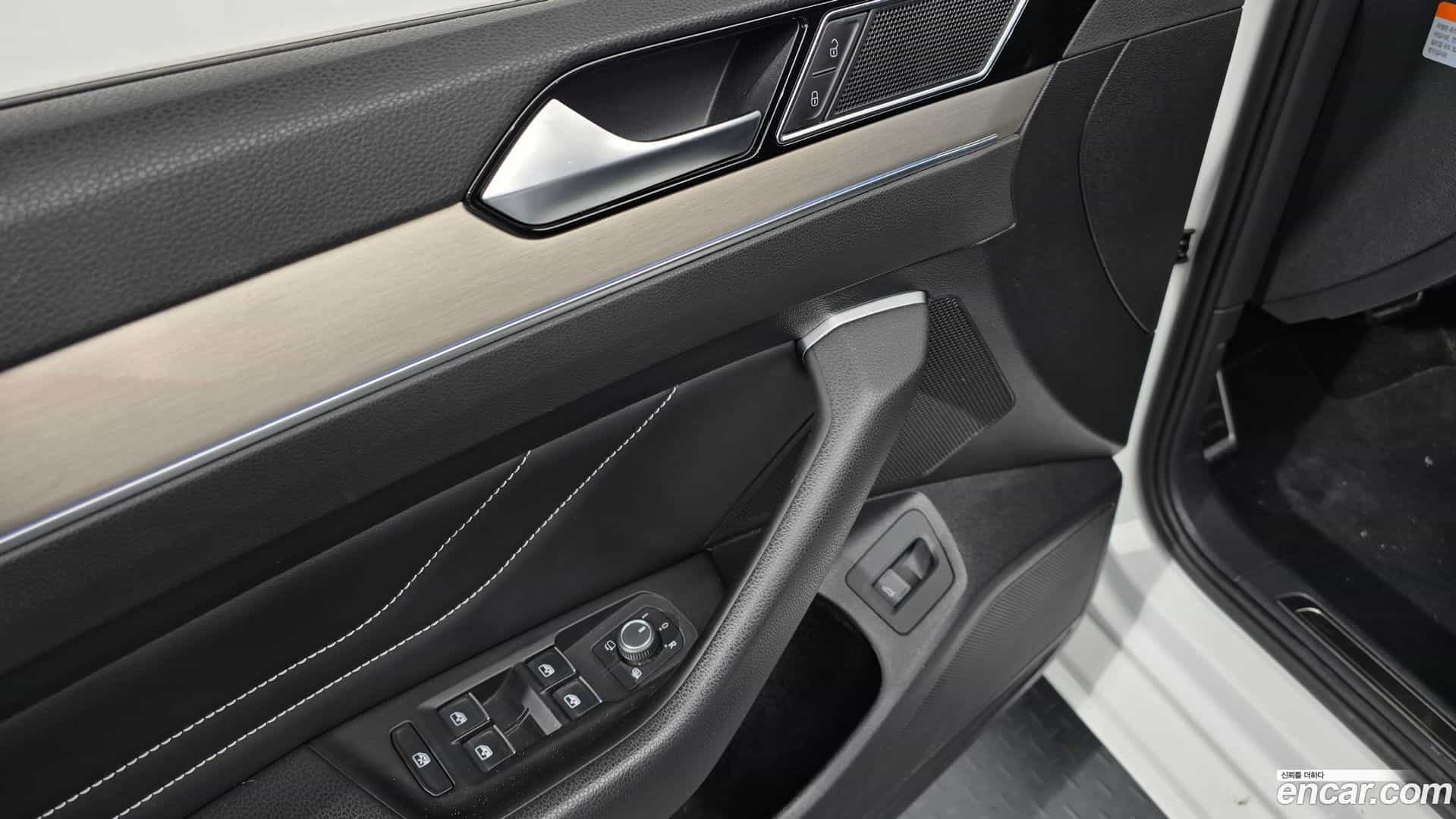 Passat Volkswagen 2021.5-OPTION-047