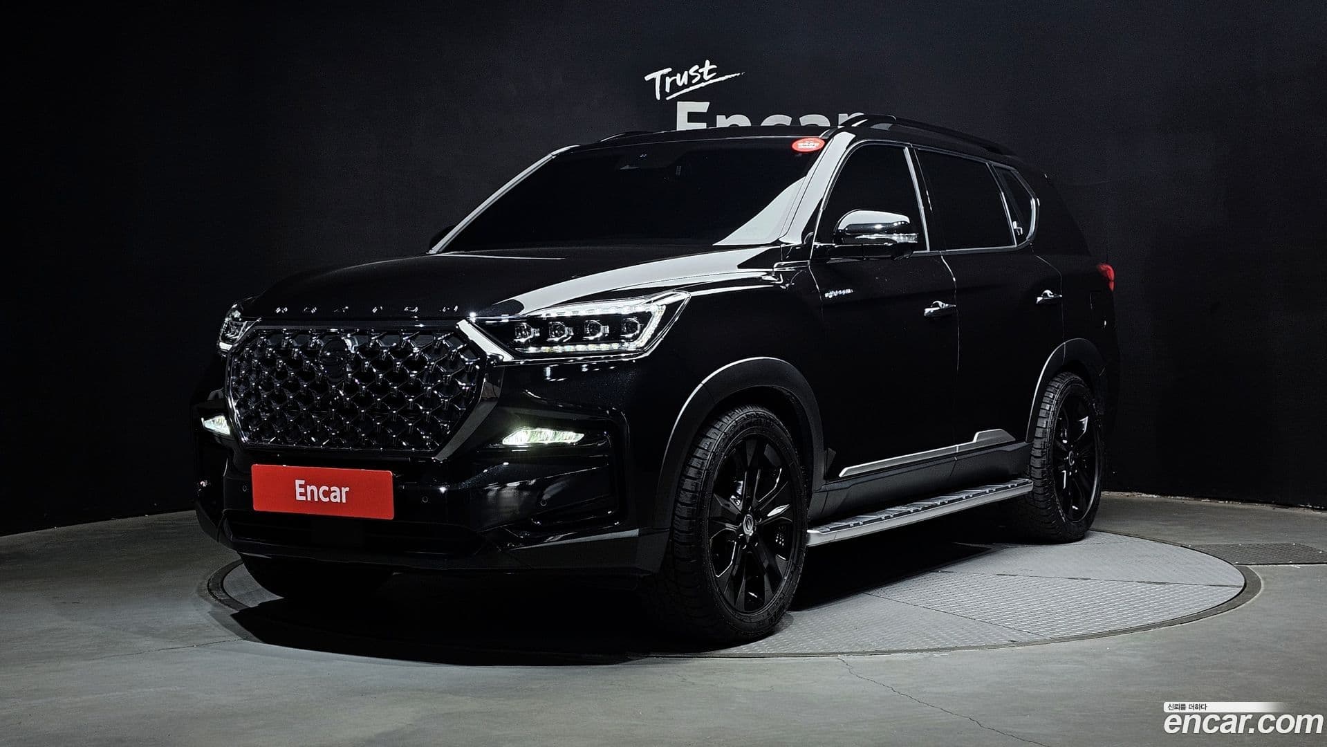 Main__Slider__Photo:Rexton KG Mobility 2022.10-0