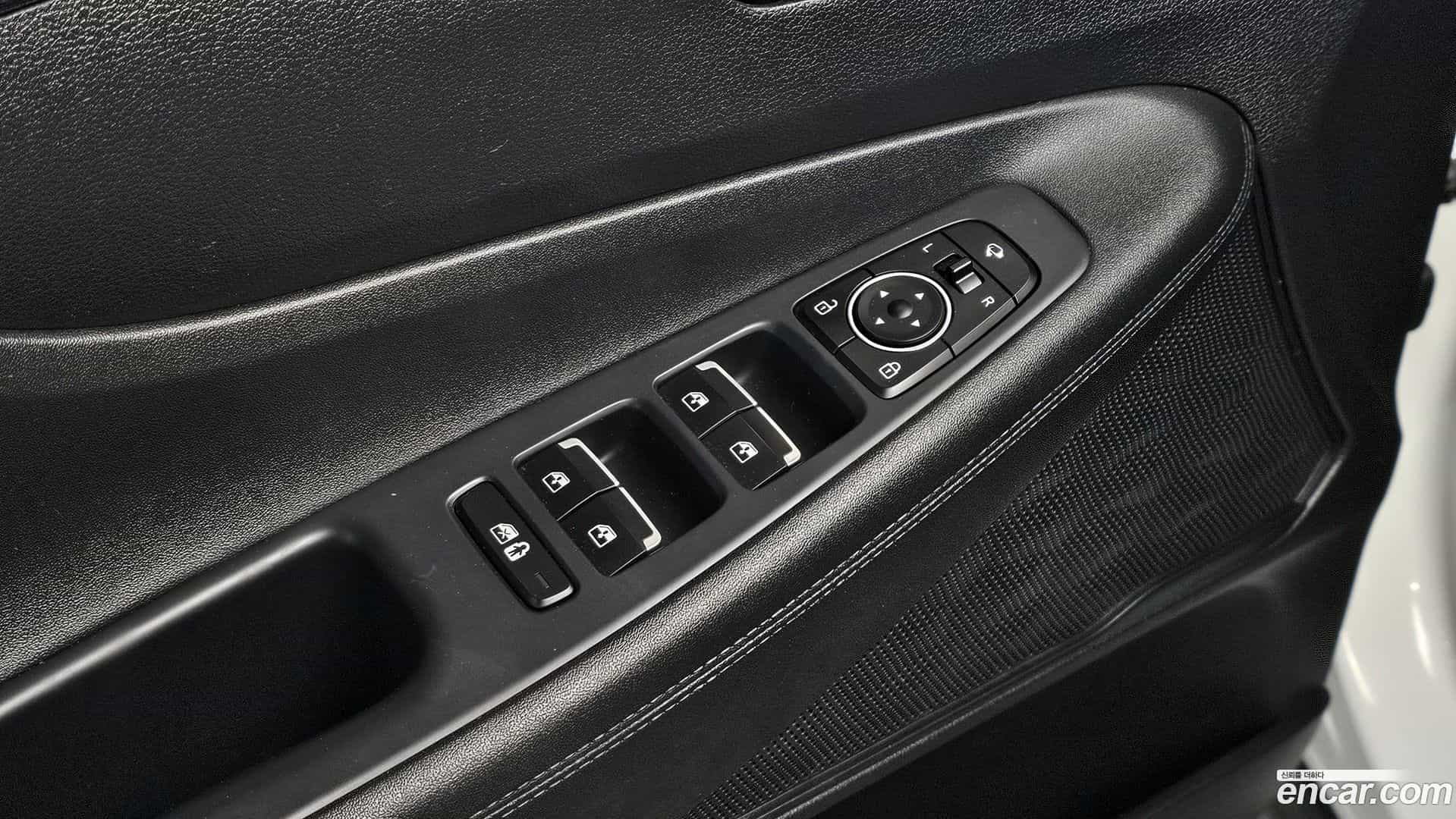 Santafe Hyundai 2022.6-OPTION-021
