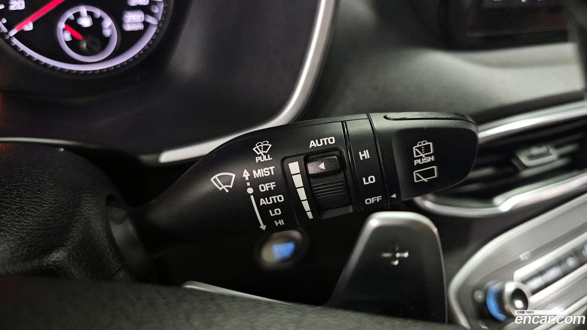 Main__Slider__Photo:Santafe Hyundai 2022.6-27