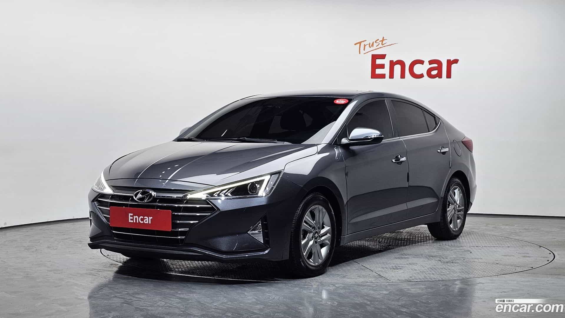 AVANTE Hyundai 2019.6-OUTER-001