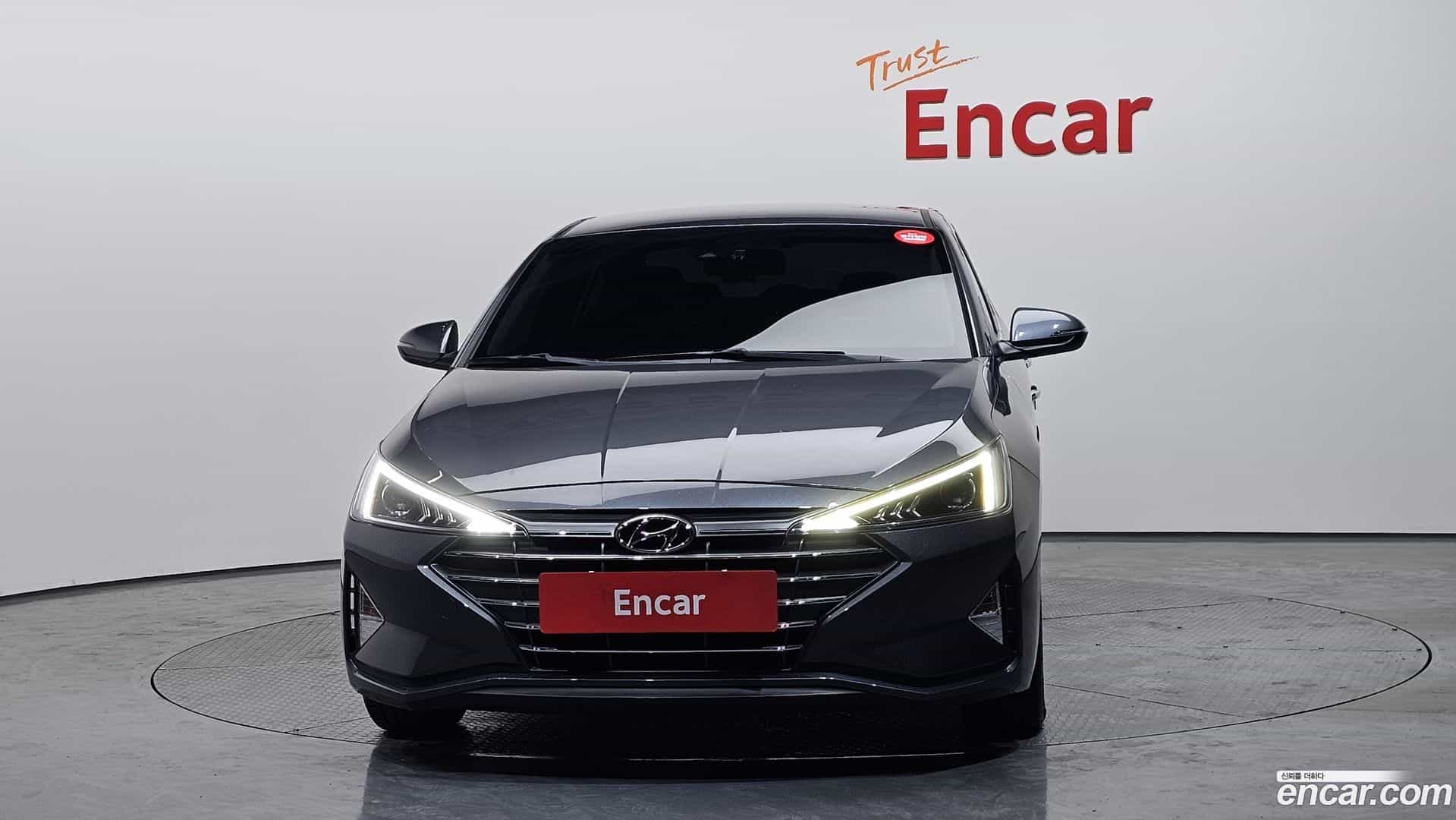 AVANTE Hyundai 2019.6-OUTER-003