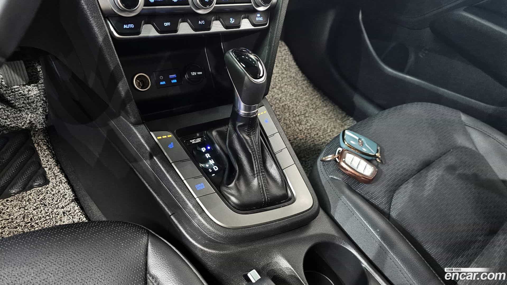 AVANTE Hyundai 2019.6-INNER-009