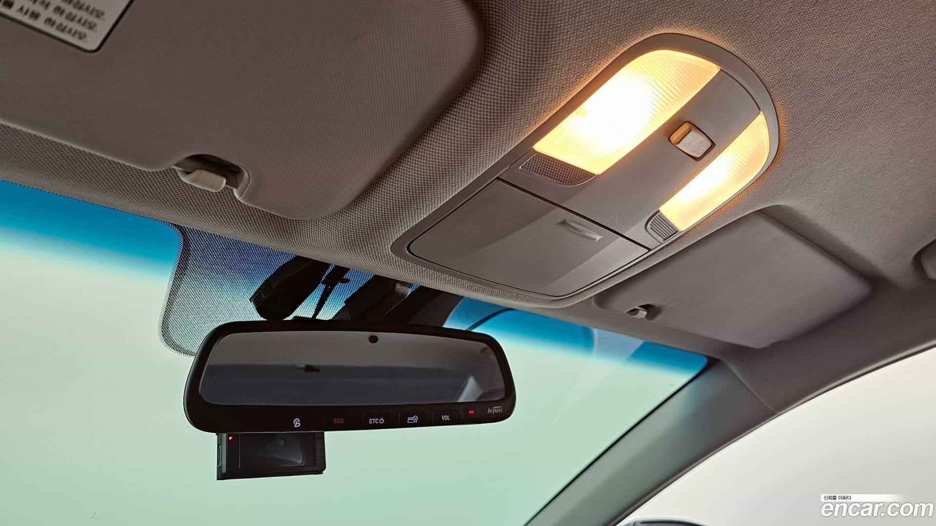 AVANTE Hyundai 2019.6-OPTION-020