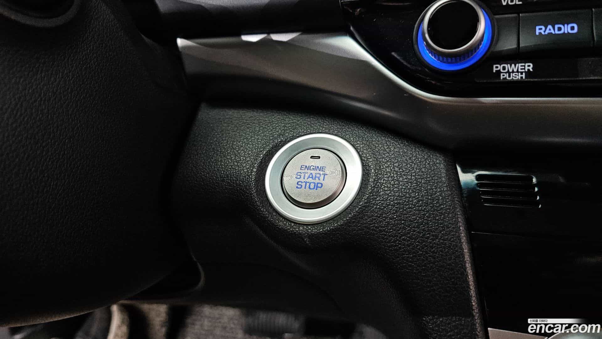 AVANTE Hyundai 2019.6-OPTION-022