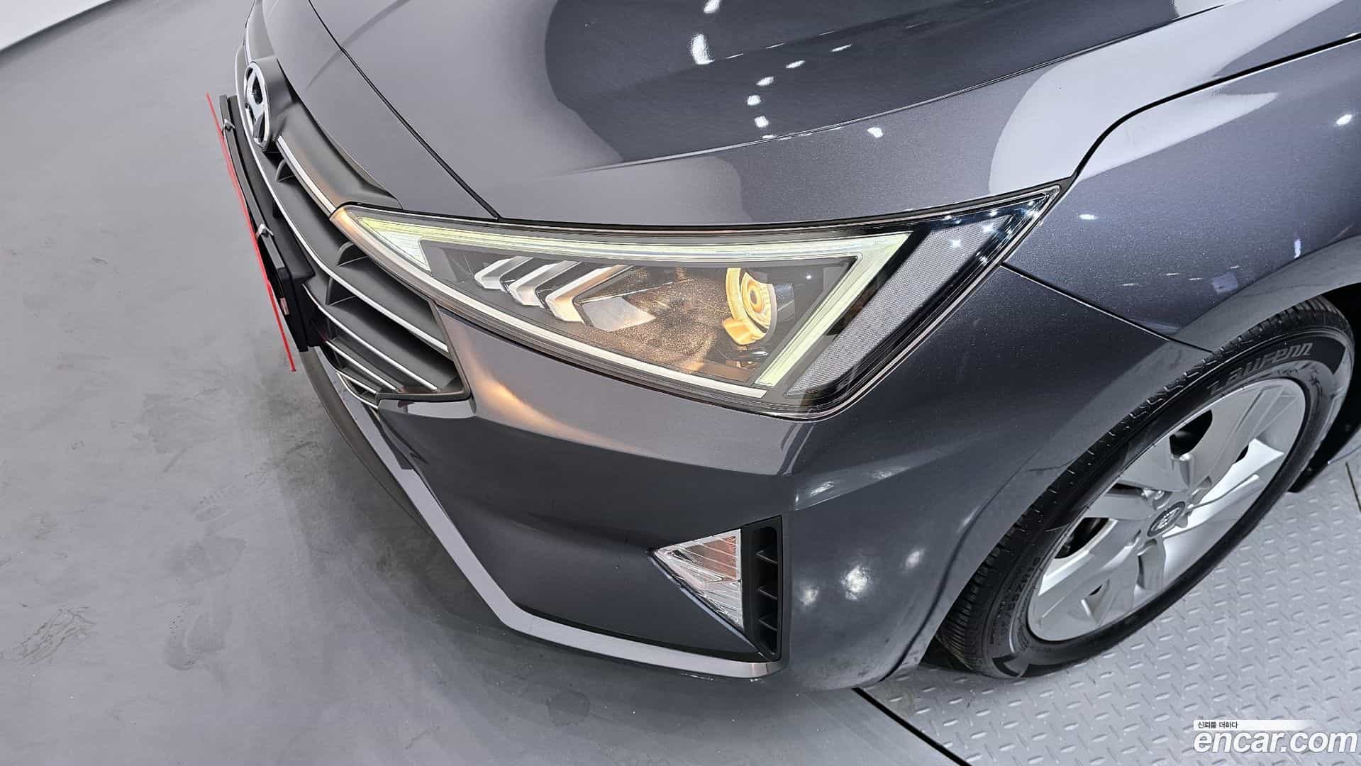 AVANTE Hyundai 2019.6-OUTER-032