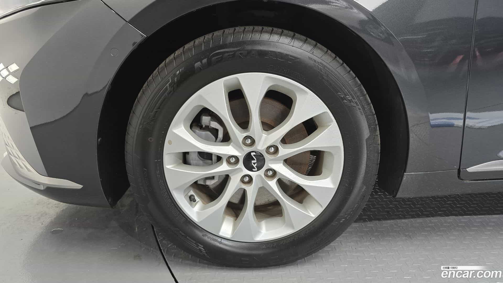 K8 Kia 2024.0-OUTER-005