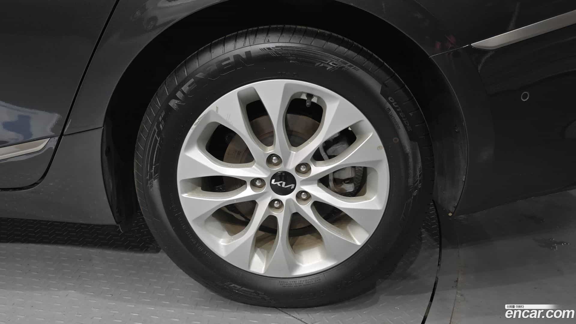 K8 Kia 2024.0-OUTER-031
