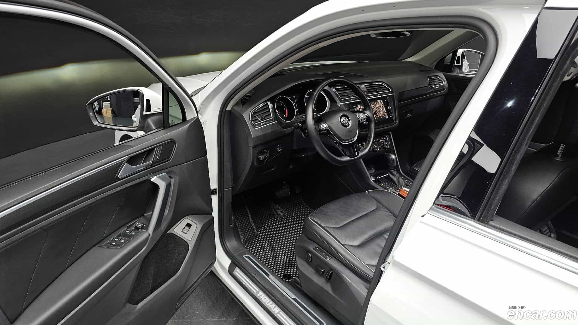 Tiguan Volkswagen 2020.4-OPTION-015