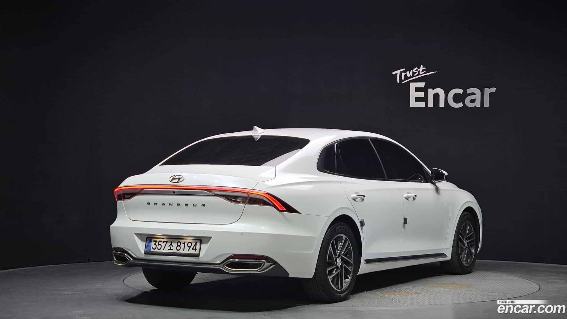 Grandeur Hyundai 2021.1-OUTER-002