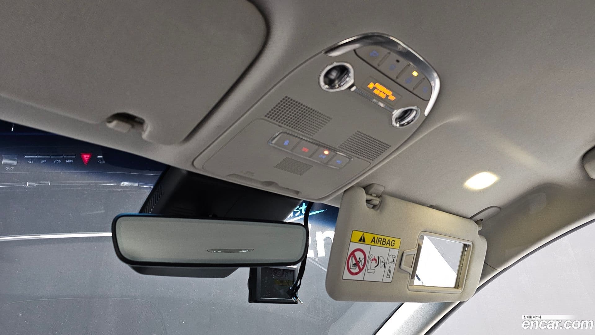 Main__Slider__Photo:Grandeur Hyundai 2021.1-18