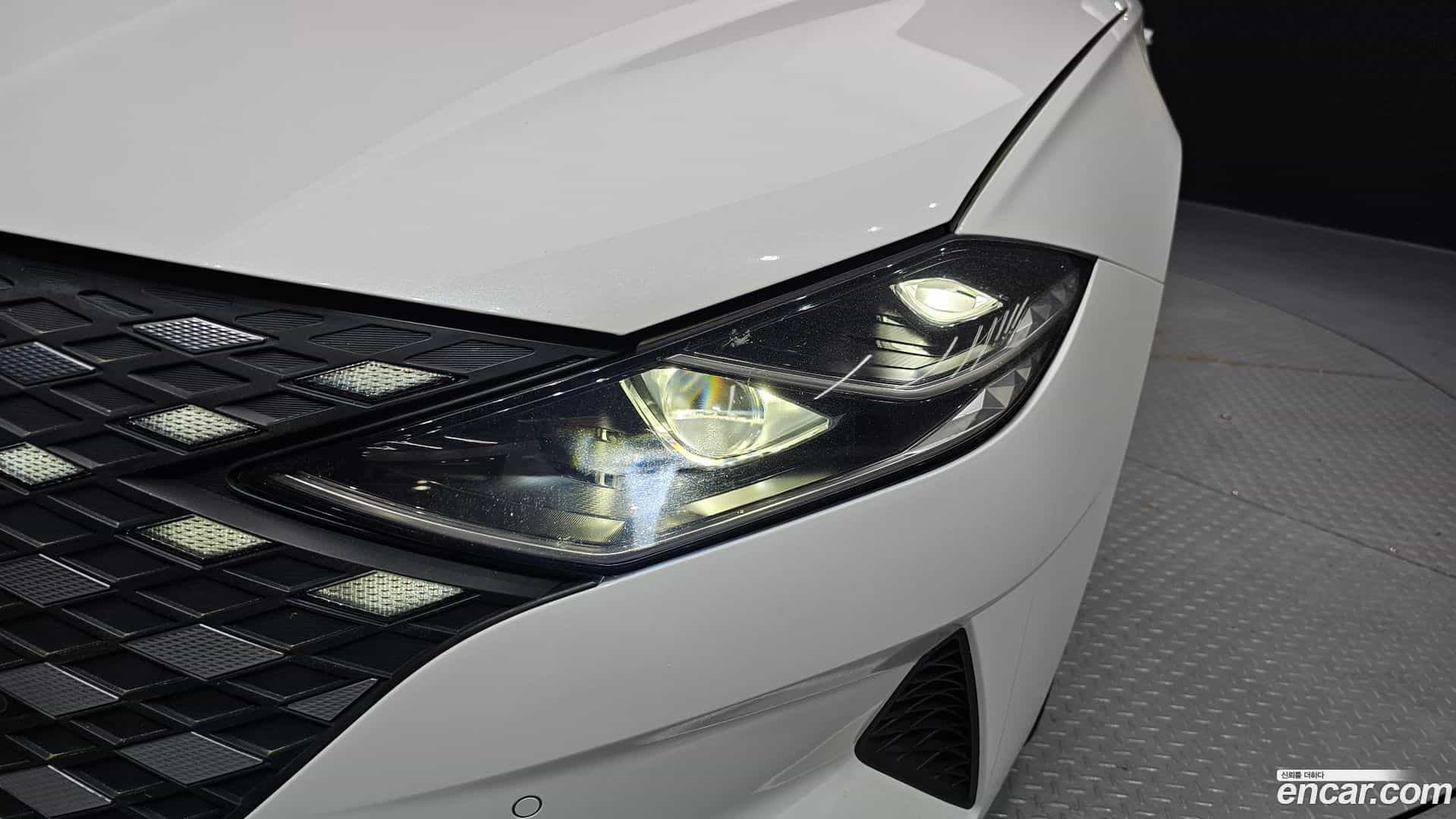 Grandeur Hyundai 2021.1-OUTER-032