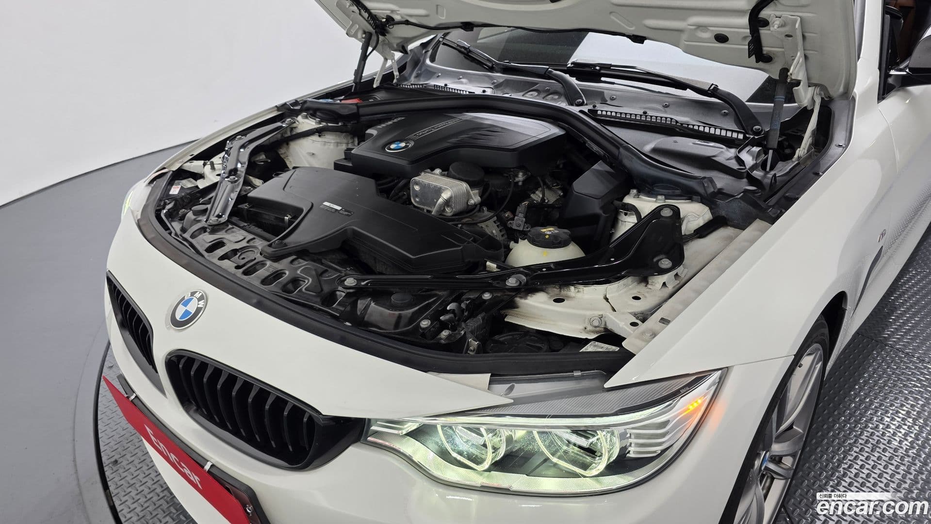 Main__Slider__Photo:4-Series BMW 2017.3-5