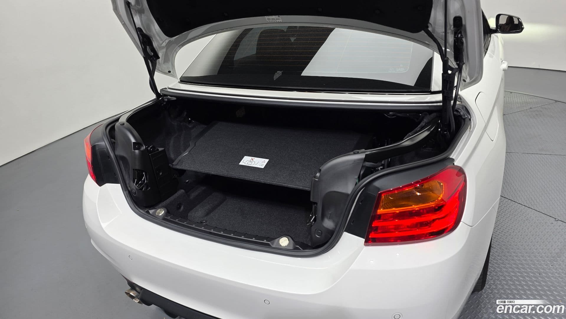 Main__Slider__Photo:4-Series BMW 2017.3-19