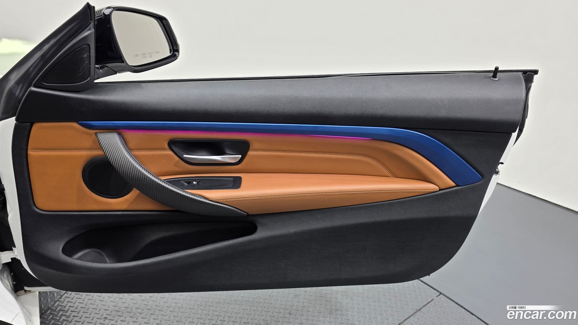 Main__Slider__Photo:4-Series BMW 2017.3-24